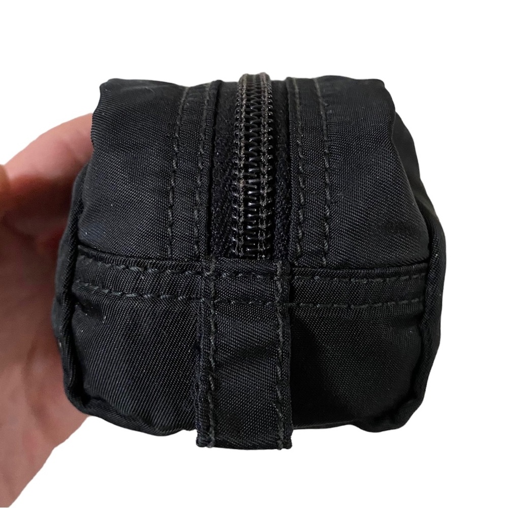 AUTHENTIC VINTAGE PRADA VELA TESSUTO NYLON SMALL ZIP COSMETIC BAG/POUCH, BLACK - Picture 10 of 16